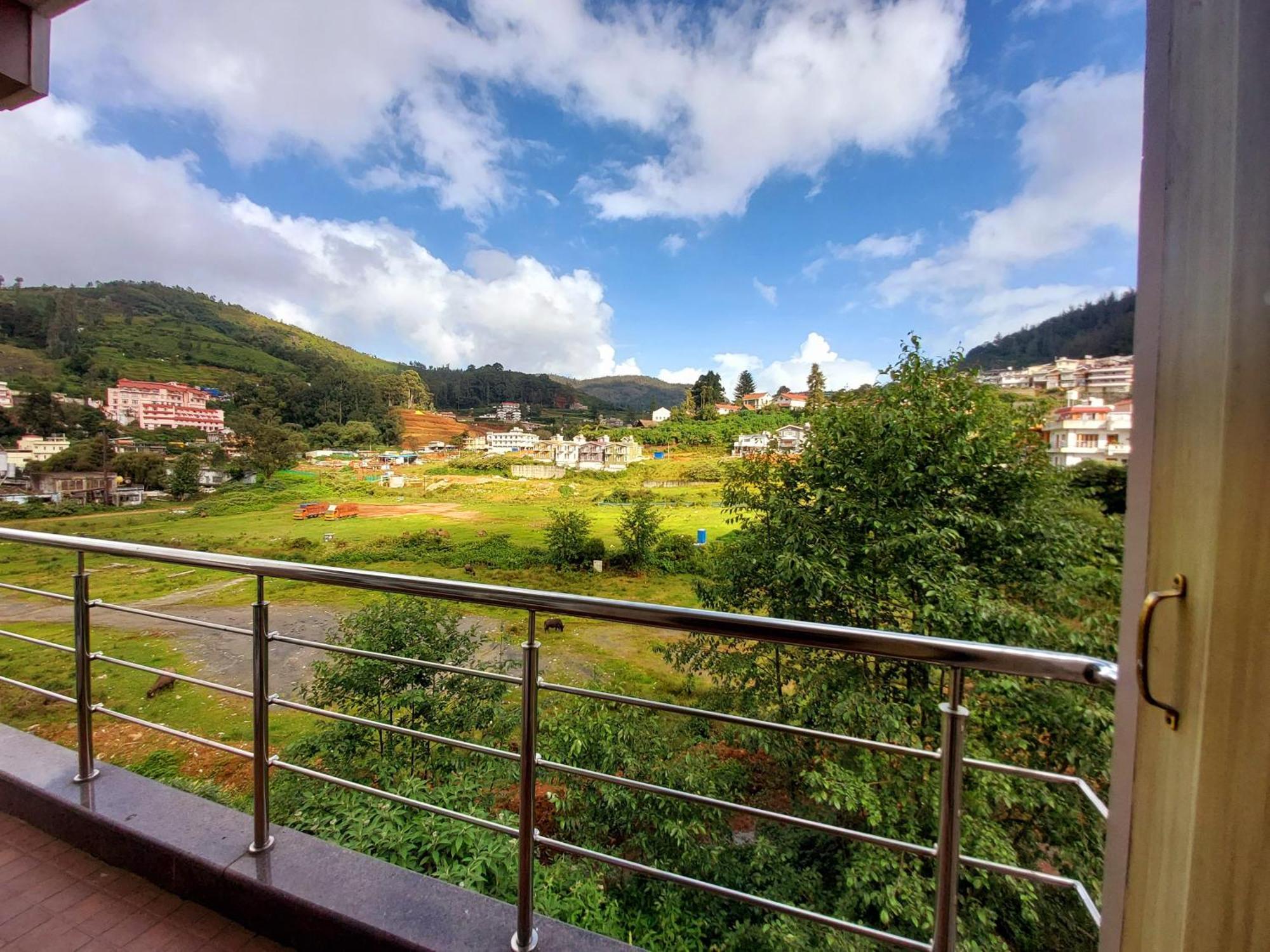 Serenity Inn Home Stay Ooty Exterior photo